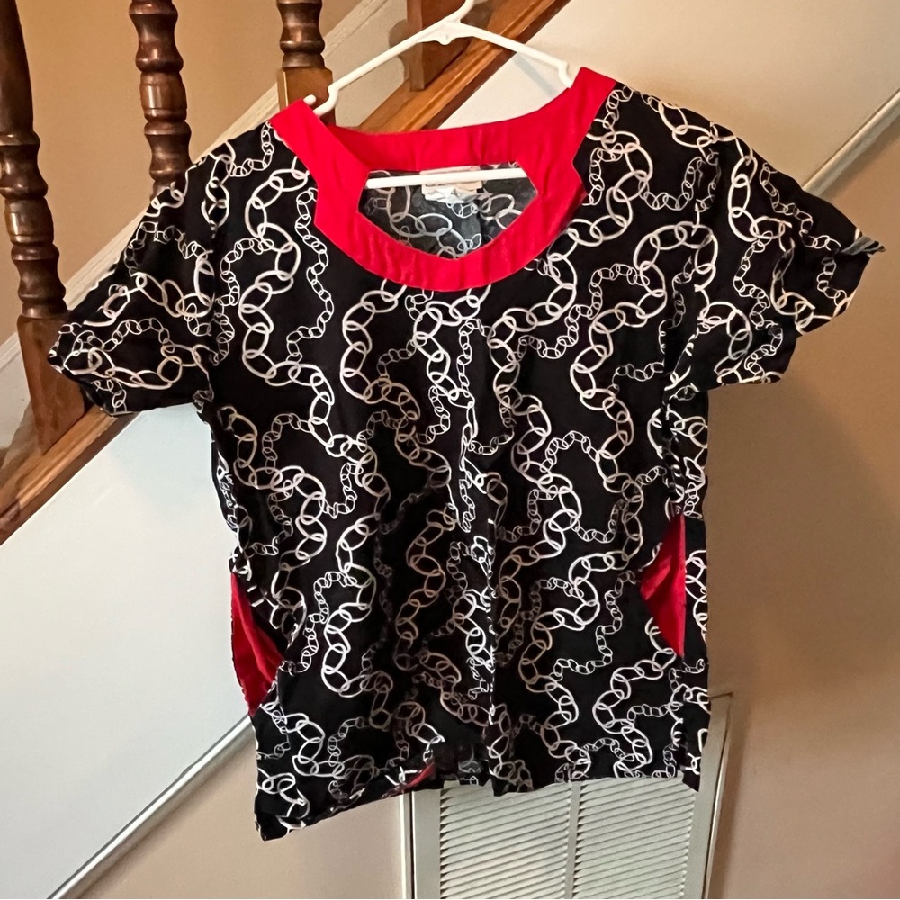UA Scrubs Black & White & Red Wire Print Scrub Top